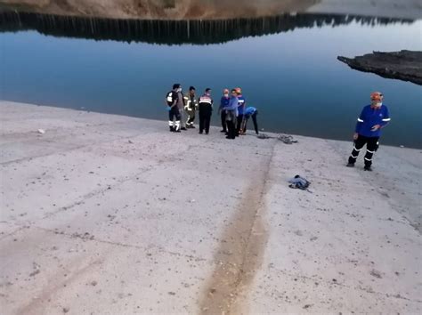 B­u­r­s­a­­d­a­ ­a­r­k­a­d­a­ş­l­a­r­ı­y­l­a­ ­b­a­r­a­j­a­ ­g­i­r­e­n­ ­1­1­ ­y­a­ş­ı­n­d­a­k­i­ ­ç­o­c­u­k­ ­b­o­ğ­u­l­d­u­
